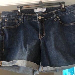 Torrid denim shorts size 14